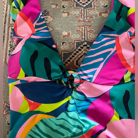 Trina Turk one piece size 6 nwt - Picture 2 of 5